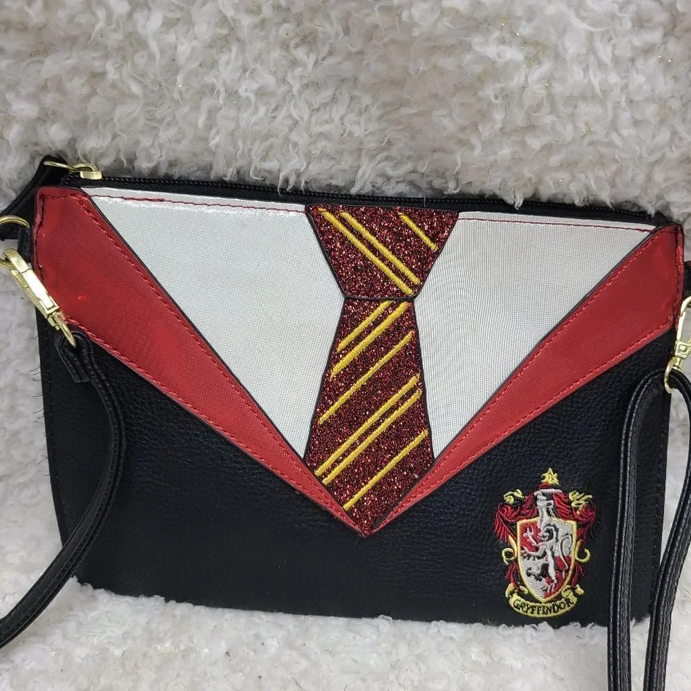 Danielle Nicole Harry Potter Gryffindor Crossbody‎ - Picture 2 of 7
